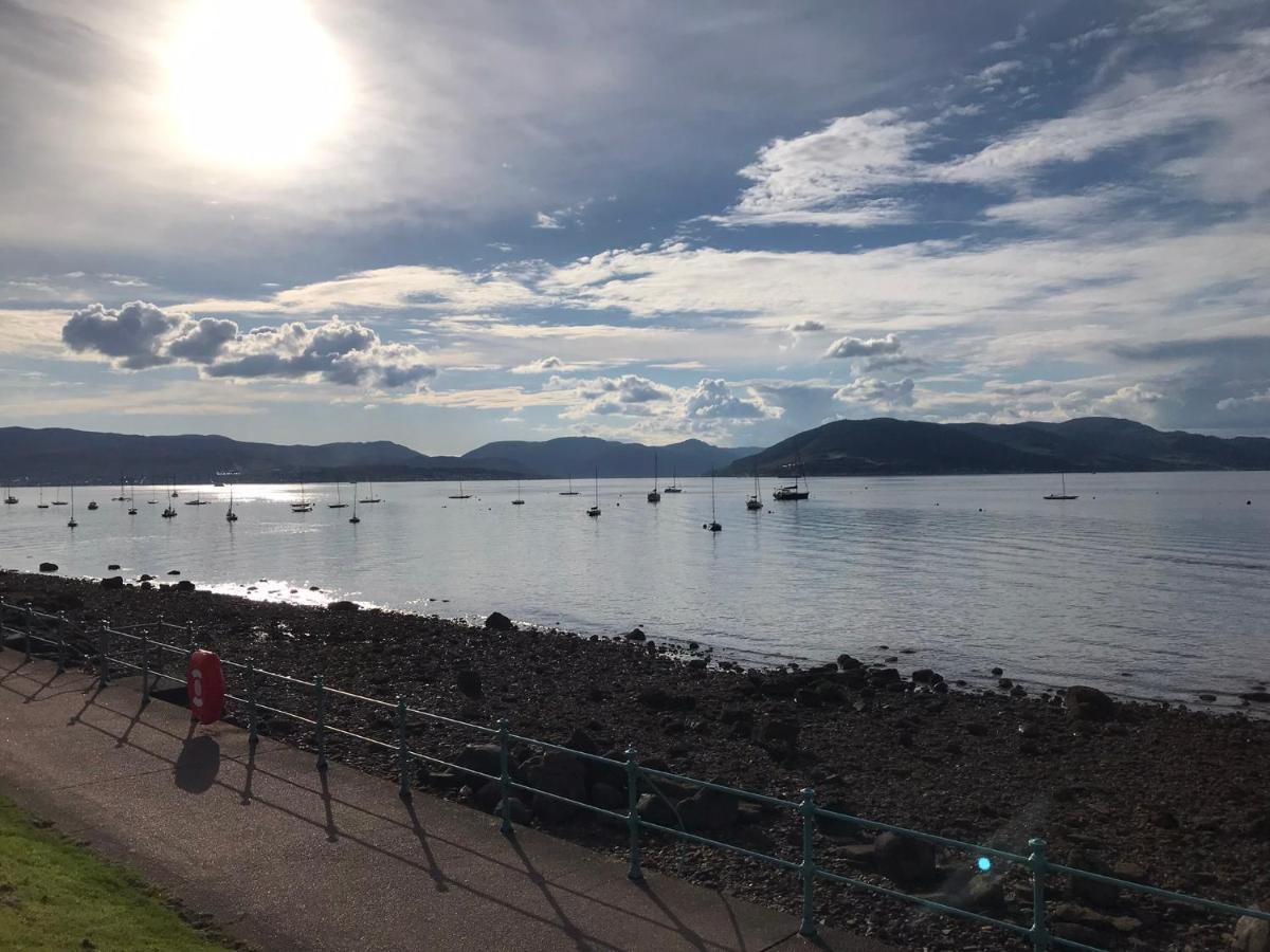 Beautiful 3-Bed Apartment In Gourock Luaran gambar