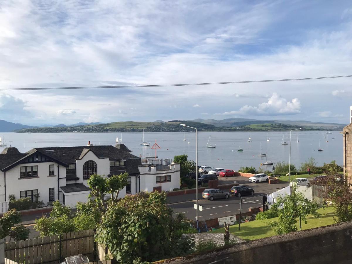 Beautiful 3-Bed Apartment In Gourock Luaran gambar